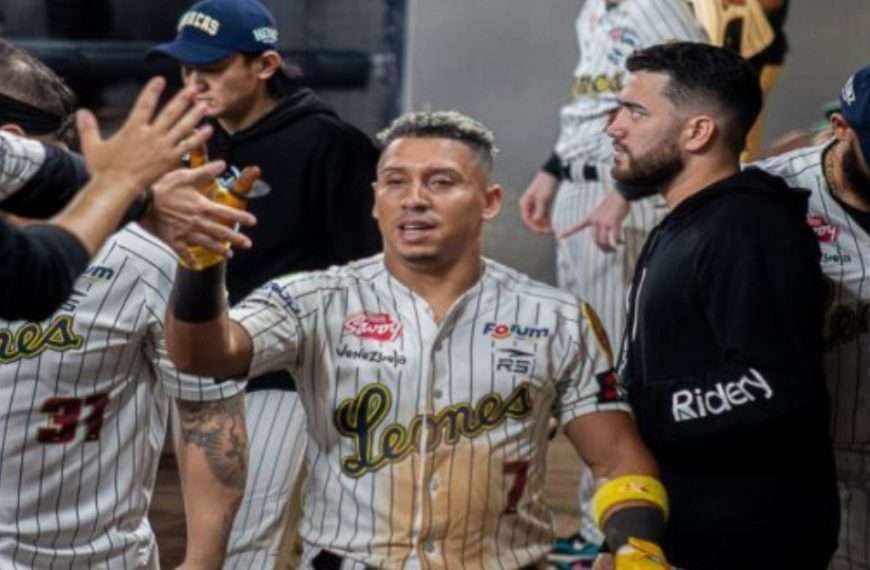 ¡Remontada Épica! Leones del Caracas vence a Tiburones de la Guaira