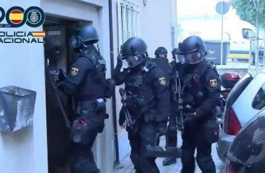 Desmantelan red de ciberestafas que defraudó 1,9 millones de euros
