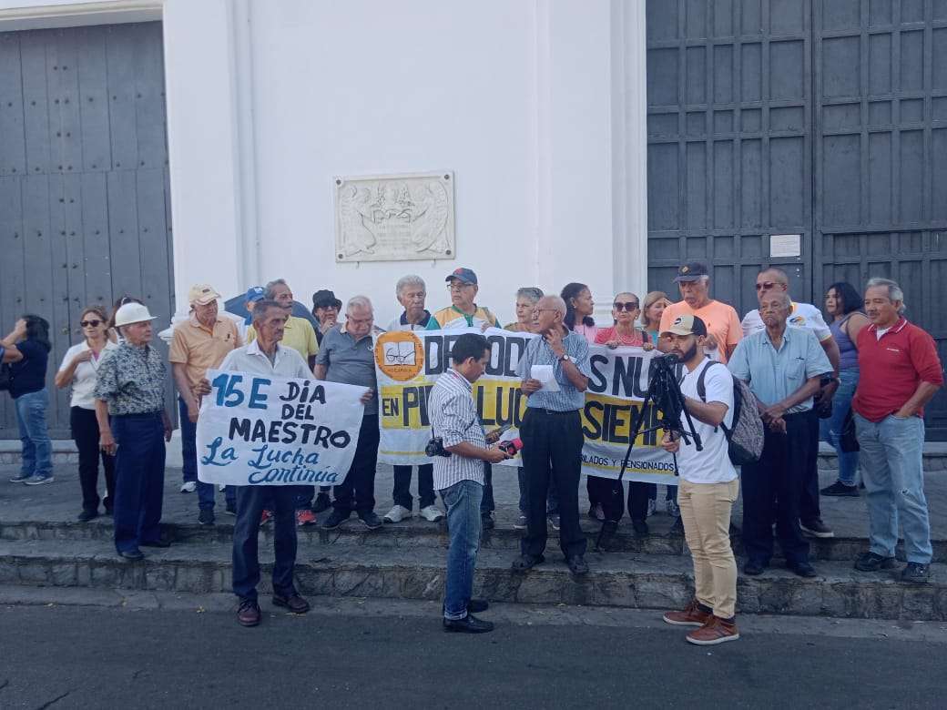 Maestros denuncian las precarias condiciones laborales y salariales a las que se enfrentan: "cuatro años sin aumento salarial"