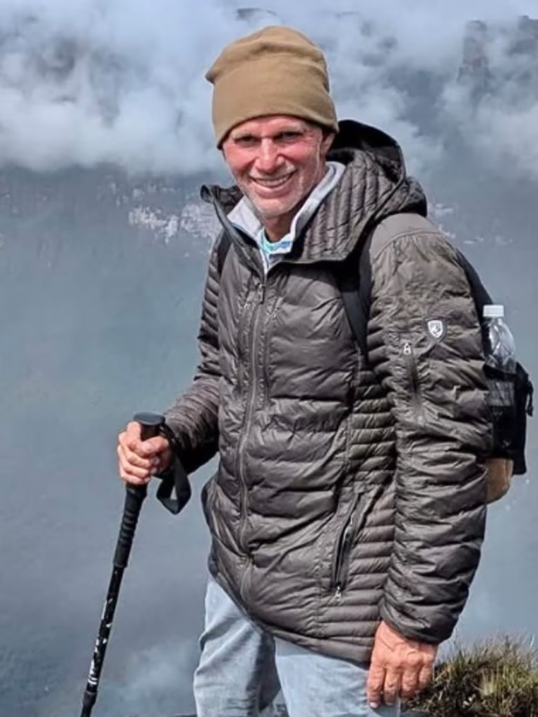 Gregory Werber estaba de vacaciones cuando conoce a una venezolana en internet y terminó preso y acusado de hacker y terrorista