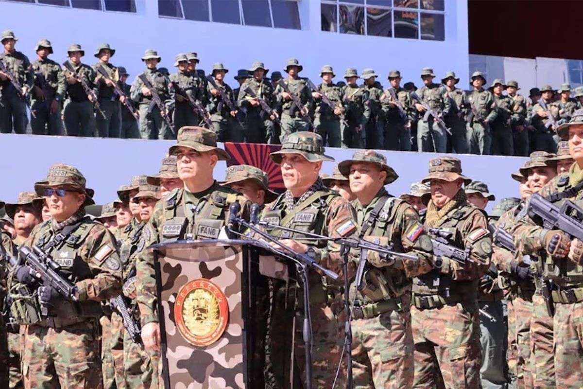 Sebastiana Barráez | Ante las nuevas sanciones contra el chavismo, Padrino López aseguró que la dictadura “no cederá”