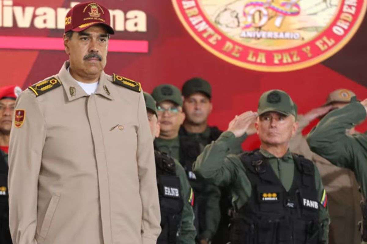 Sebastiana Barráez | Ofrecen combustible y lanzan amenazas: Nicolás Maduro pretende mantener a los colectivos de motorizados en la calle
