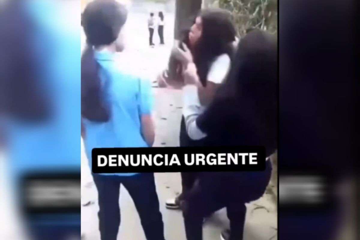 ¡Escándalo en Caracas! Niña brutalmente atacada en escuela