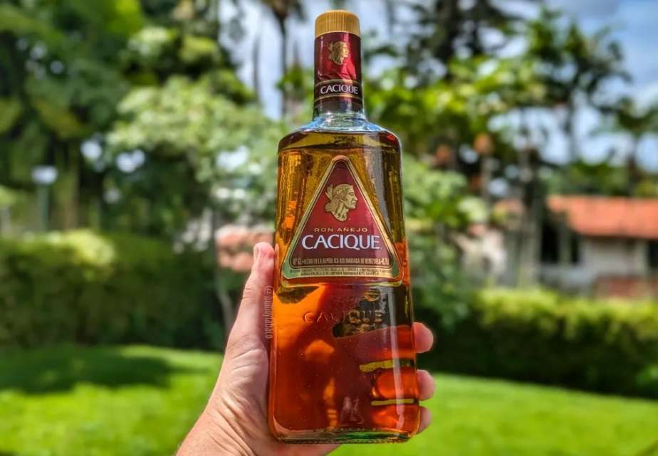 Bardinet España adquiere la marca venezolana Ron Cacique