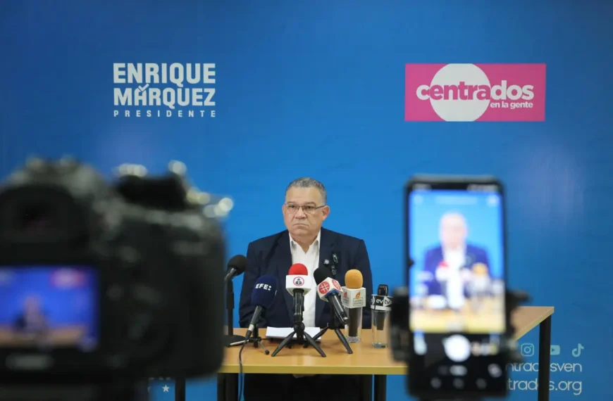 Centrados Enrique Márquez