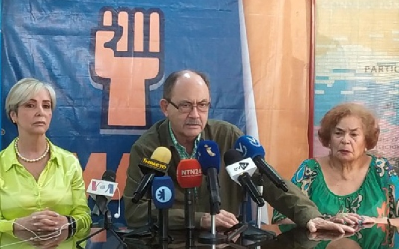 mas-felipe-mujica-1