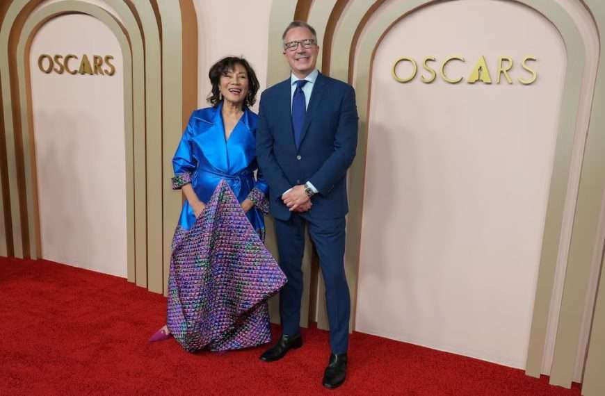 la gala principal seguirá como estaba previsto, las votaciones, nominaciones y almuerzos serán reprogramados o definitivamente cancelados