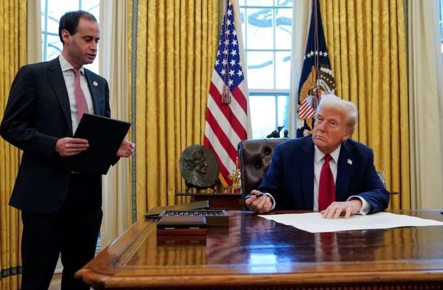 El mandatario de EEUU mantuvo en firme su decisión por el déficit comercial así como el tráfico de fentanilo y de migración irregular