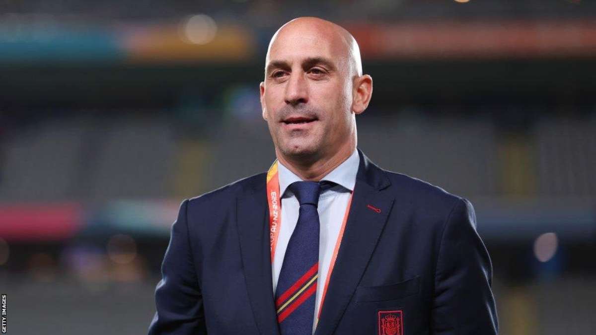 Luis Rubiales, condenado a pagar 10.800 euros por agresión sexual en el Mundial