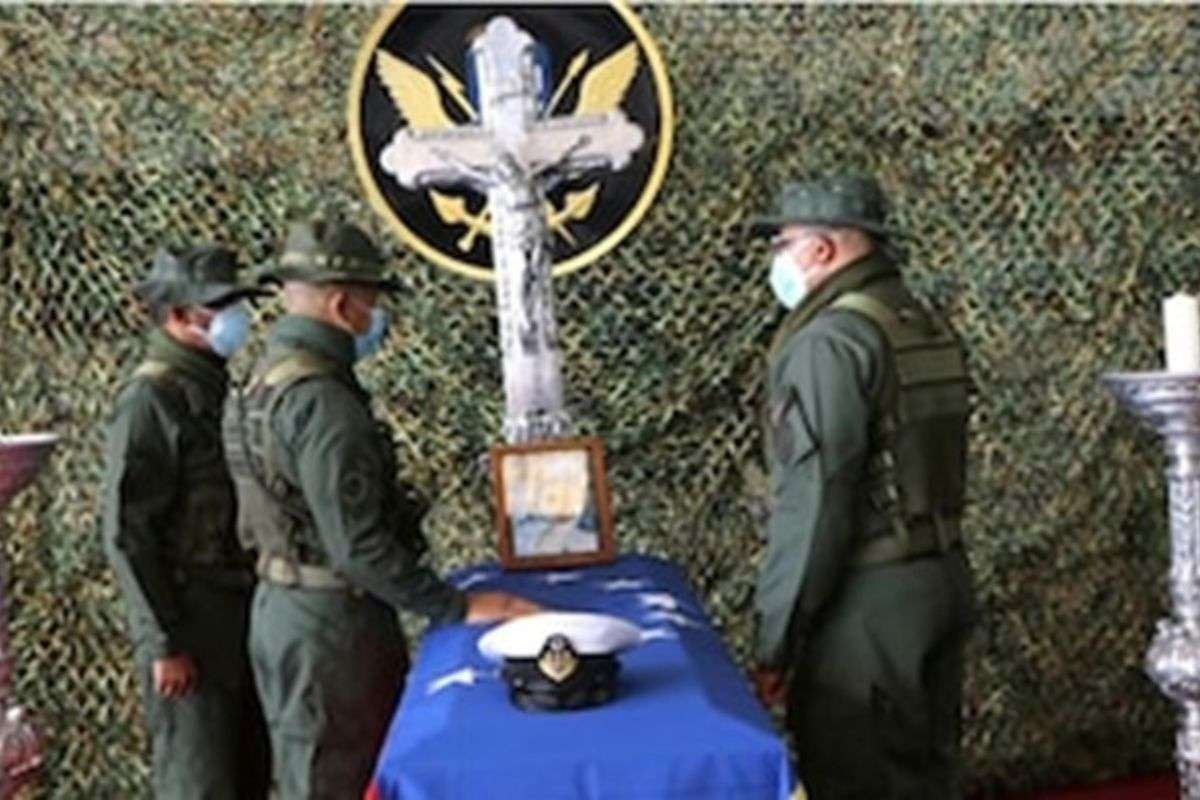 Sebastiana Barráez | Mantienen presos a cientos de civiles para silenciar por qué las FARC asesinaron a 16 militares en Apure