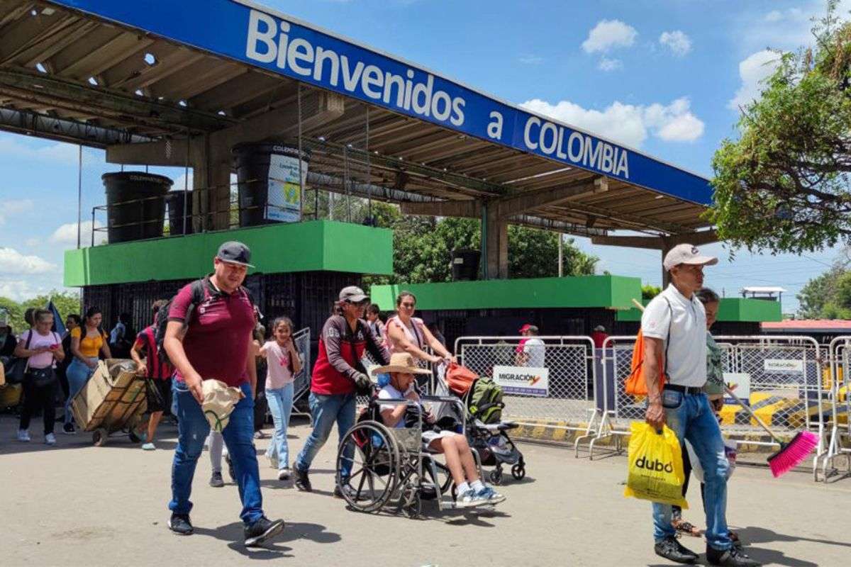 Colombia facilita Visa de Residente a venezolanos en 2025
