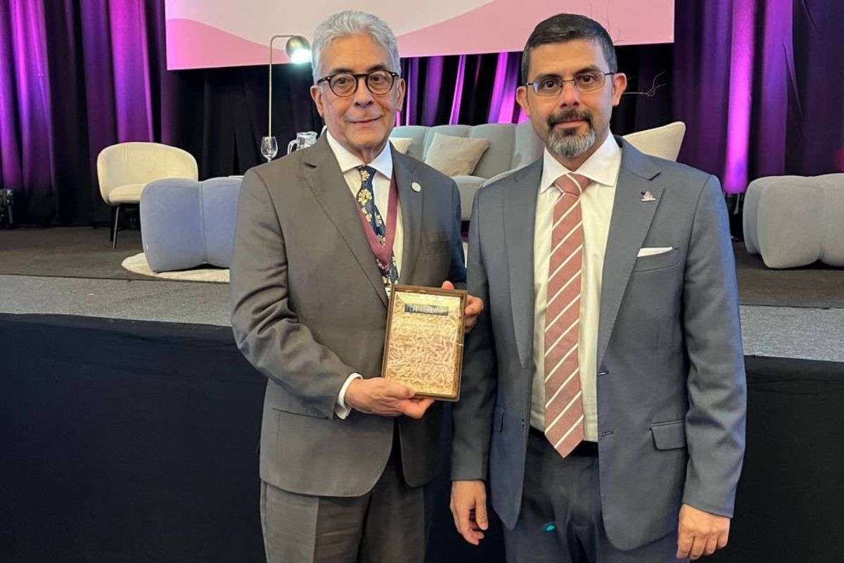 Doctor Víctor Acosta Freites es reconocido como Maestro Latinoamericano de Mastología
