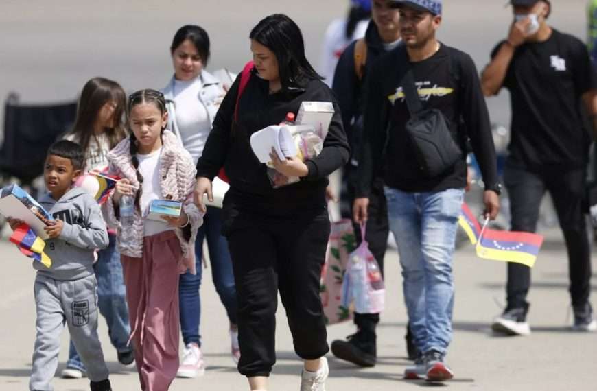 Según The New York Time | Trump planea vetar entrada de venezolanos a Estados Unidos