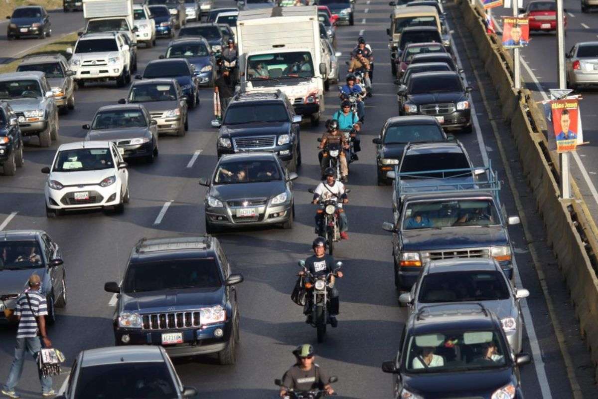 Alcaldía de Caracas extiende plazo para registro vehicular hasta el 15Abr