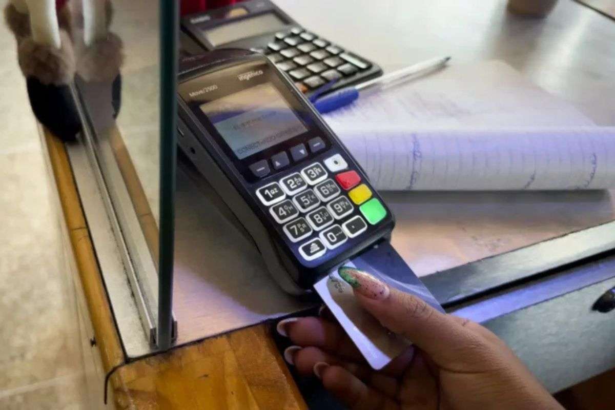 Bancos alertan: No digas tu clave en voz alta
