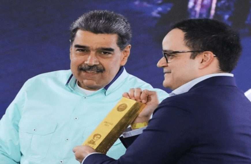 Maduro refuerza reservas del BCV con una tonelada de oro nacional
