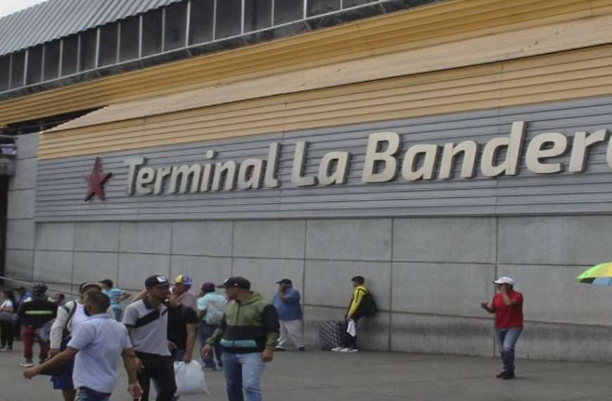 En el terminal de La Bandera esperan movilizar más de 140 mil personas en Semana Santa