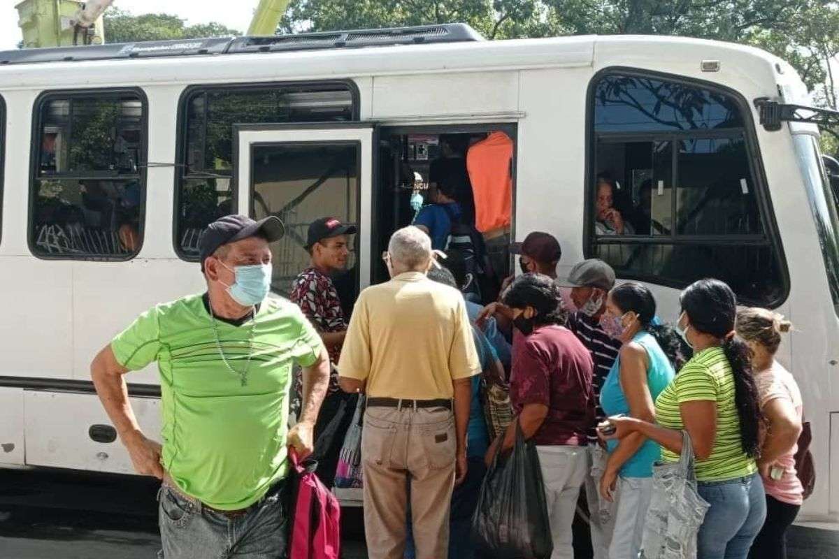 Adulto mayor agredido por pagar medio Pasaje en Valencia