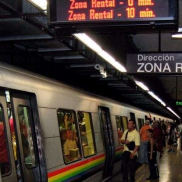 Metro de Caracas desaloja estaciones y suspende el servicio comercial tras nuevo sismo en la capital