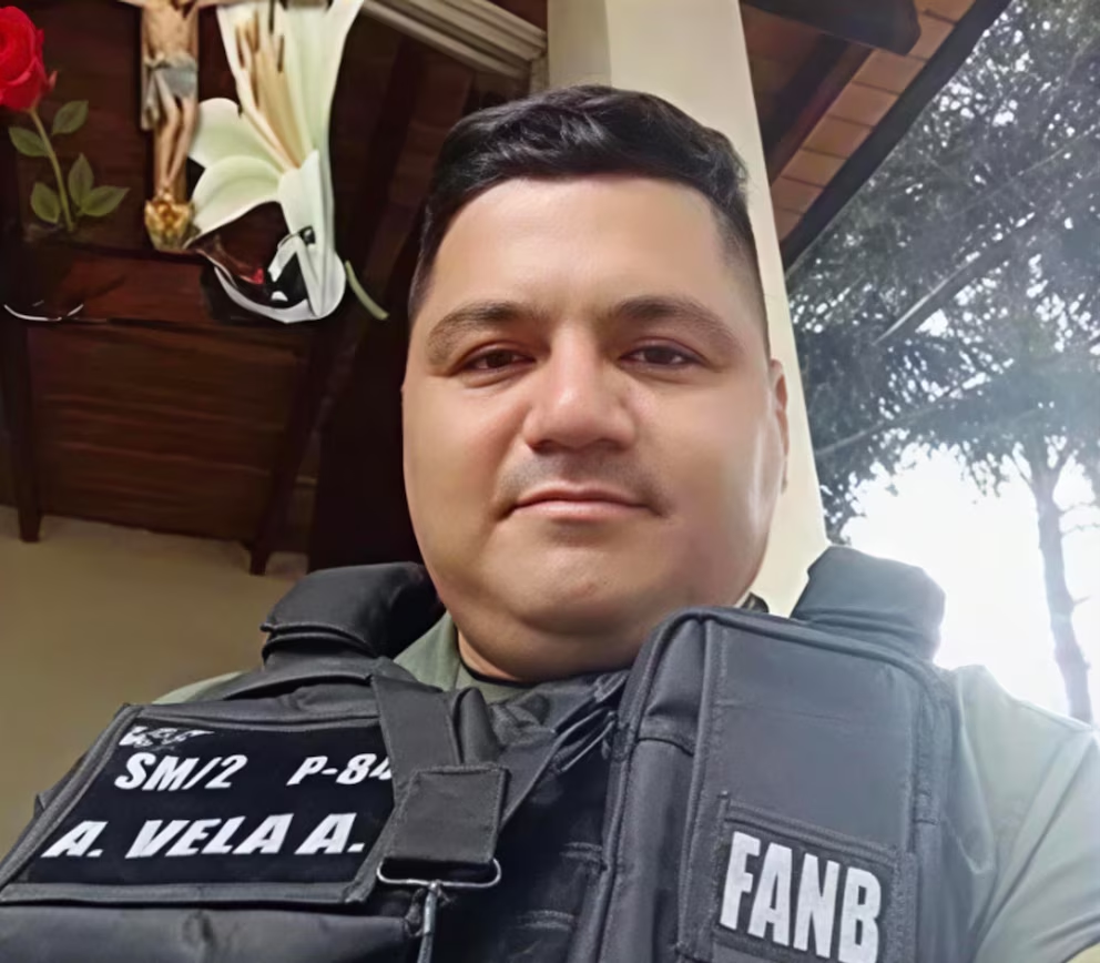 La comunidad de Cárida en el Amazonas enfrenta la explotación del oro y la avaricia de mineros, militares y guerrilla
