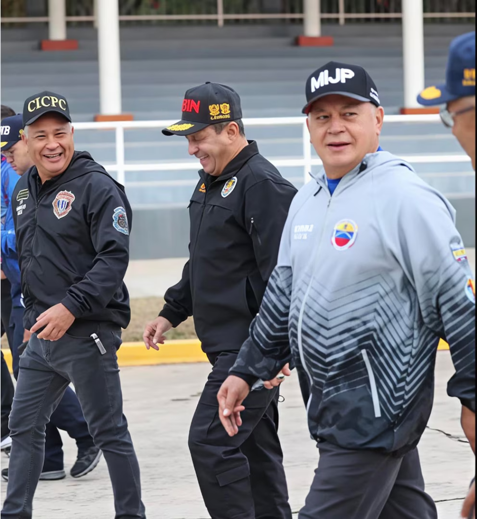 Los jefes del Cicpc y Sebin con el ministro del Interior Diosdado Cabello