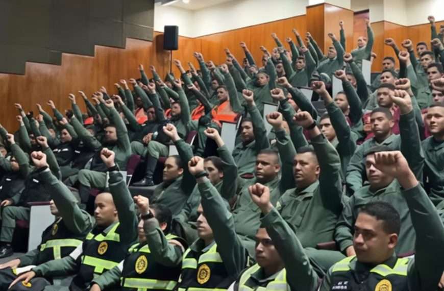 Sebastiana Barráez | Nombraron a 36 nuevos generales en la Aviación y 31 altos oficiales en la Armada venezolana