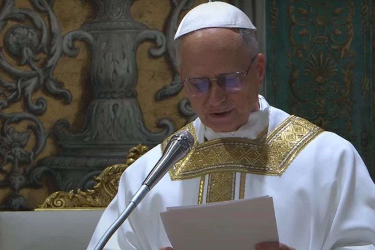 El papa León XIV advierte sobre el peligro atómico y exige el desarme nuclear global para garantizar la paz