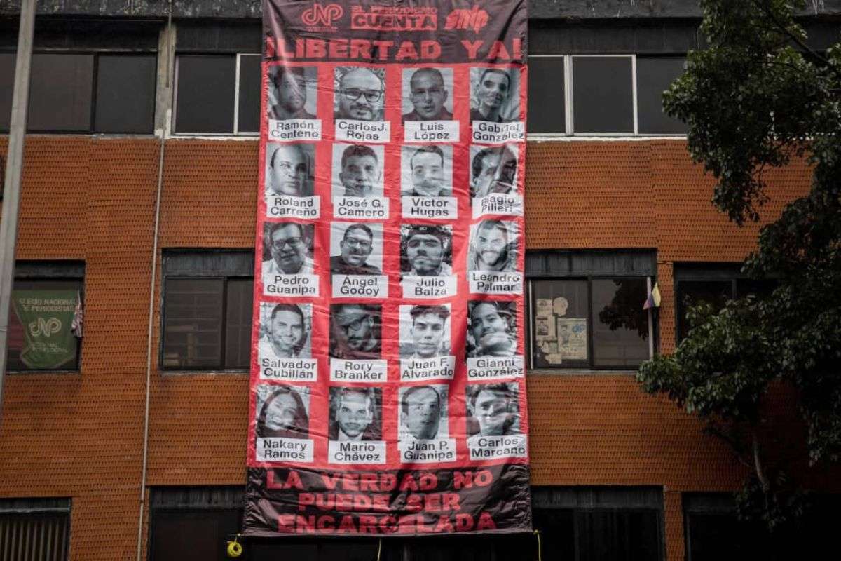 CNP clama por libertad de 20 periodistas presos