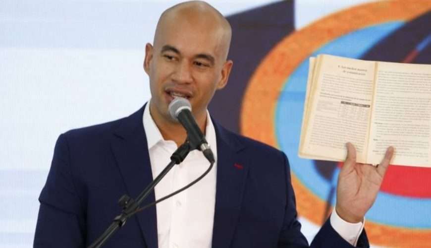 Héctor Rodríguez niega déficit de maestros en Venezuela