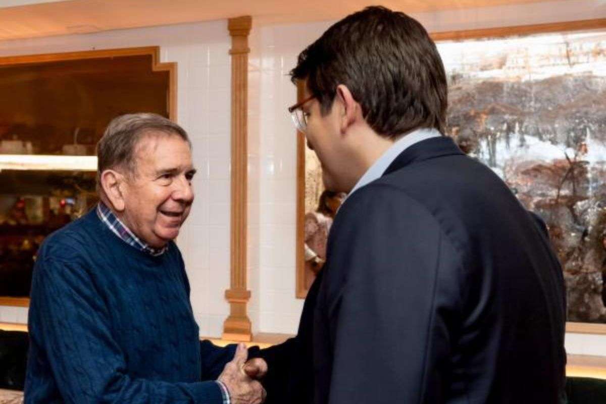 Luto por Uribe Turbay: González Urrutia condena violencia