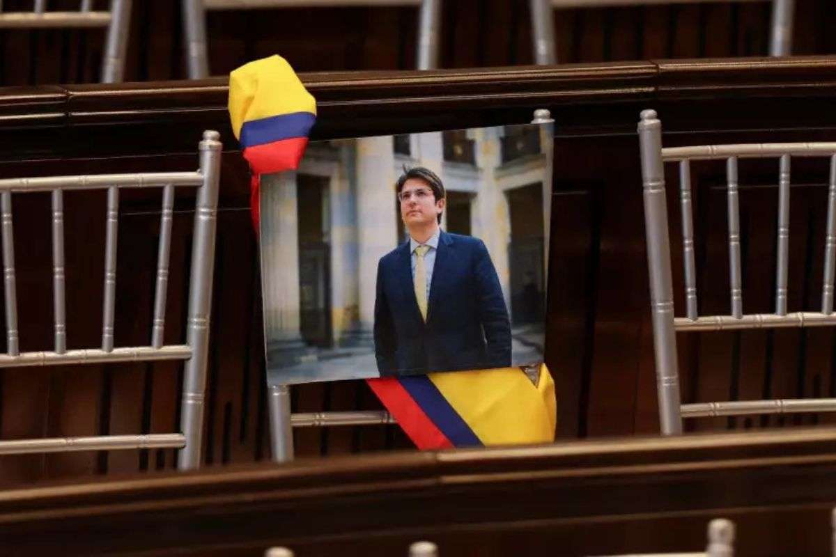 Alcaldía de Bogotá decreta tres días de luto tras el fallecimiento del senador y precandidato presidencial Miguel Uribe Turbay
