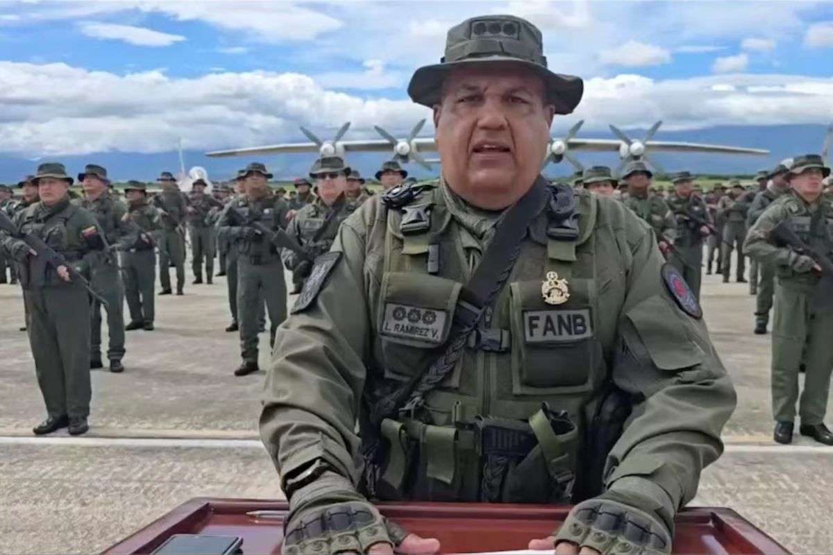 Sebastiana Barráez | Tras el aumento de la recompensa de EEUU por la captura de Maduro, el régimen obligó al Ejército venezolano a manifestar su lealtad