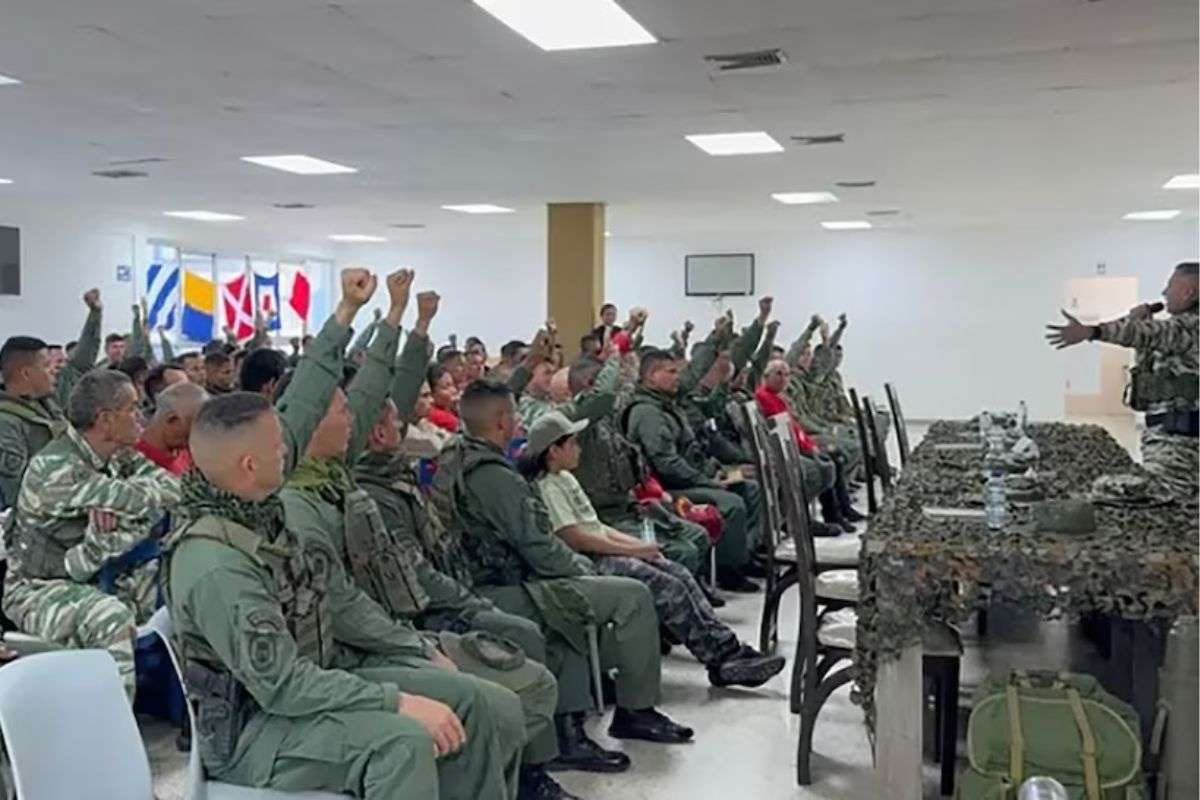 Sebastiana Barráez | La cúpula militar venezolana se alineó con el régimen de Maduro frente a las acciones de EEUU contra el Cártel de los Soles