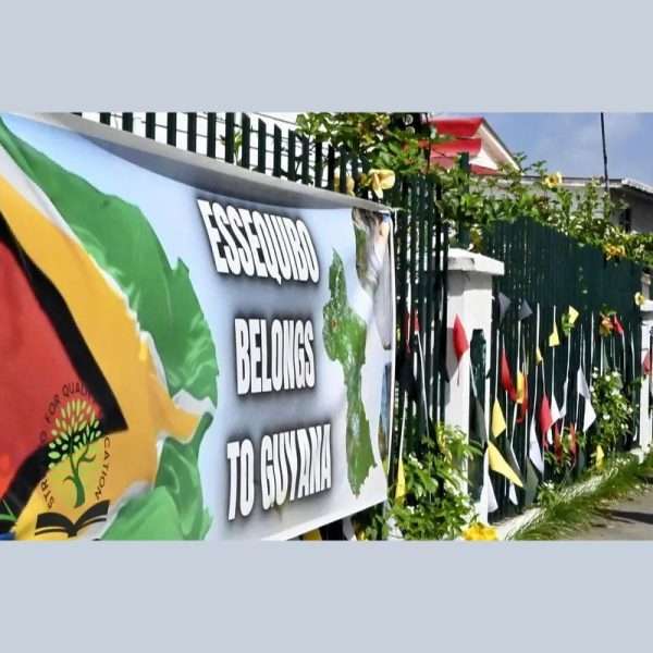 Guyana acusa a Venezuela por ataque a lancha electoral desde territorio venezolano