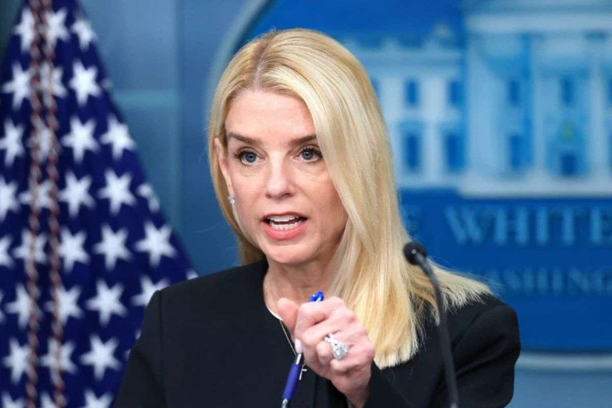 EEUU | Pamela Bondi lidera la arremetida legal y confisca 700 millones de dólares a Maduro por Crimen Organizado