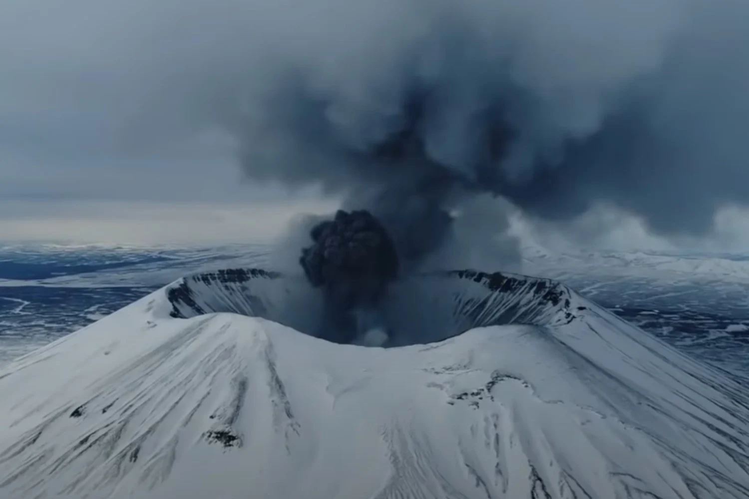 volcan-krasheninnikov-erupcion