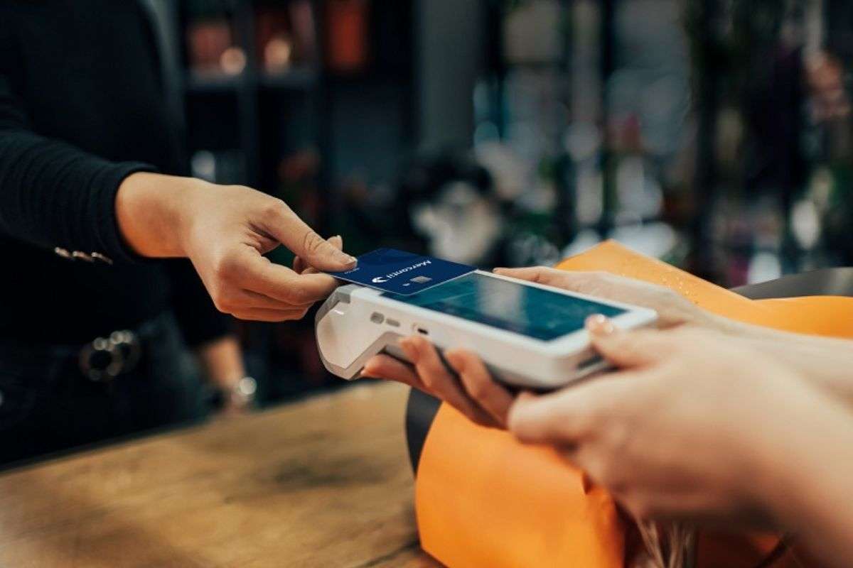 Bancos venezolanos adoptan pagos móviles con tecnología NFC