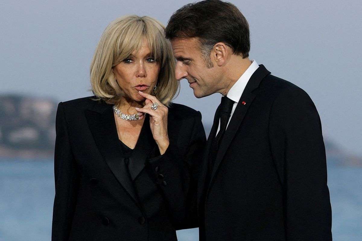 Emmanuel y Brigitte Macron presentarán pruebas fotográficas y científicas para demostrar que la primera dama es mujer