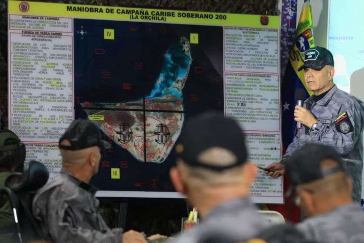 Sebastiana Barráez | Maniobras militares de Venezuela en La Orchila: un pase a la ofensiva ante la debilidad que demostraba la Fuerza Armada