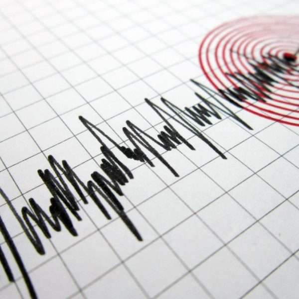 Sismo de magnitud 5,2 sacude el este de El Cairo y activa planes de emergencia
