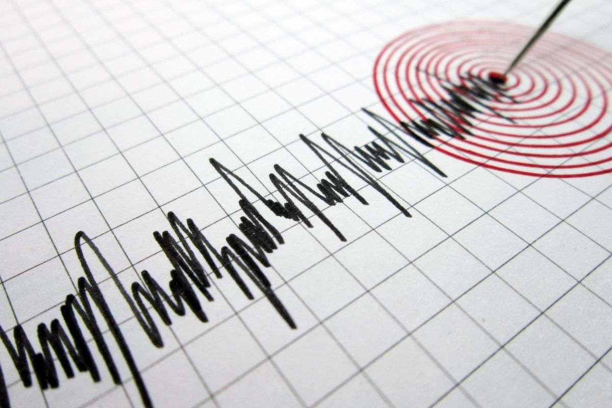 Sismo de magnitud 5,2 sacude el este de El Cairo y activa planes de emergencia
