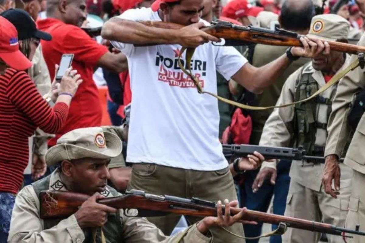 César Pérez Vivas | La República en armas