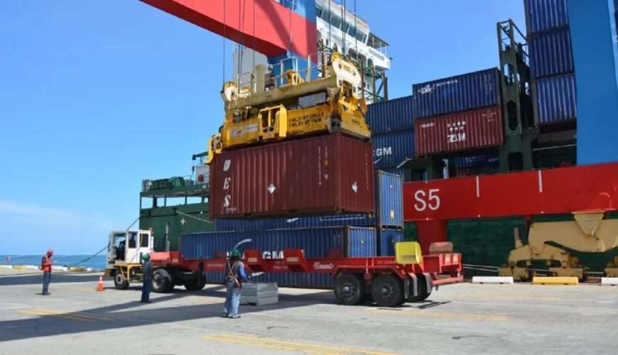A tres meses de los terremotos Puerto de La Guaira recupera operatividad al 97 %