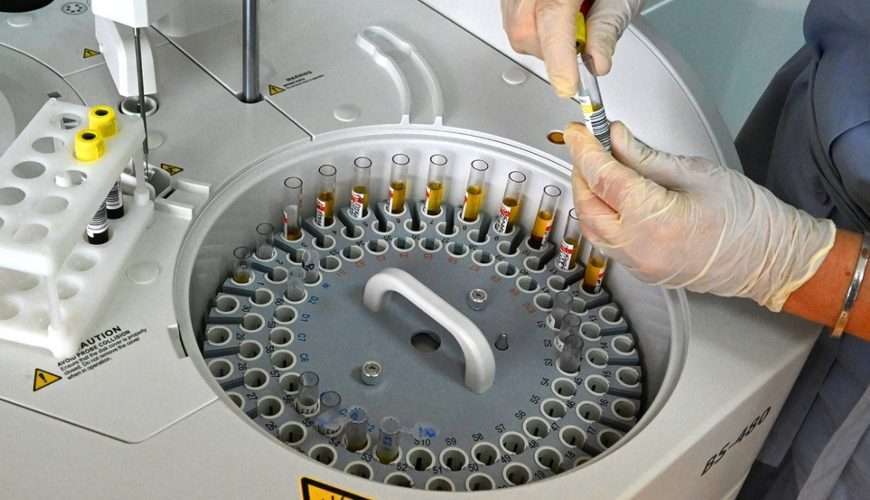 Rusia presenta la primera vacuna contra el cáncer, esta lista para su uso en pacientes