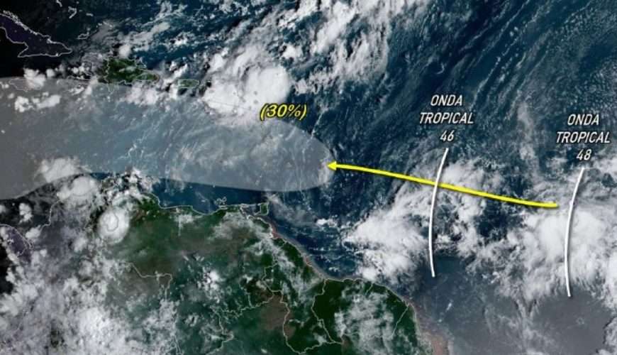 Monitorean fuertes ondas tropicales que avanzan hacia el Caribe
