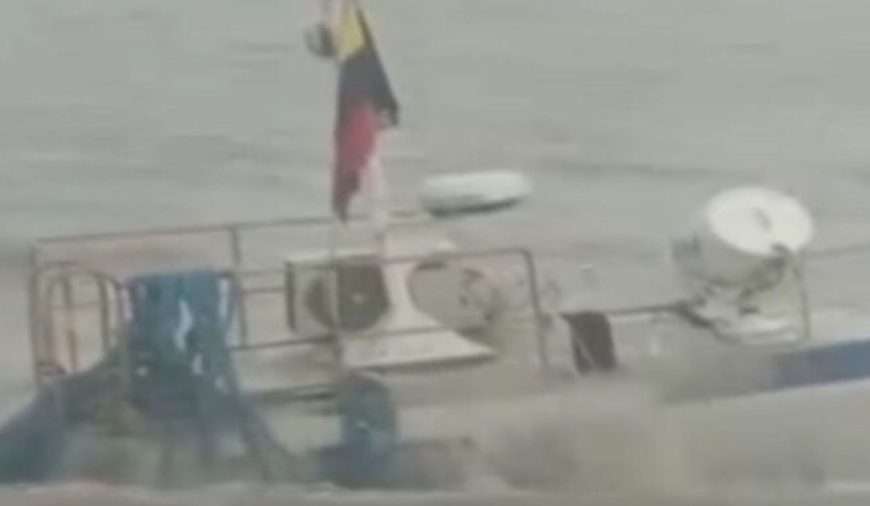 Remolcador se hunde en Lago de Maracaibo, logran rescatar su tripulación