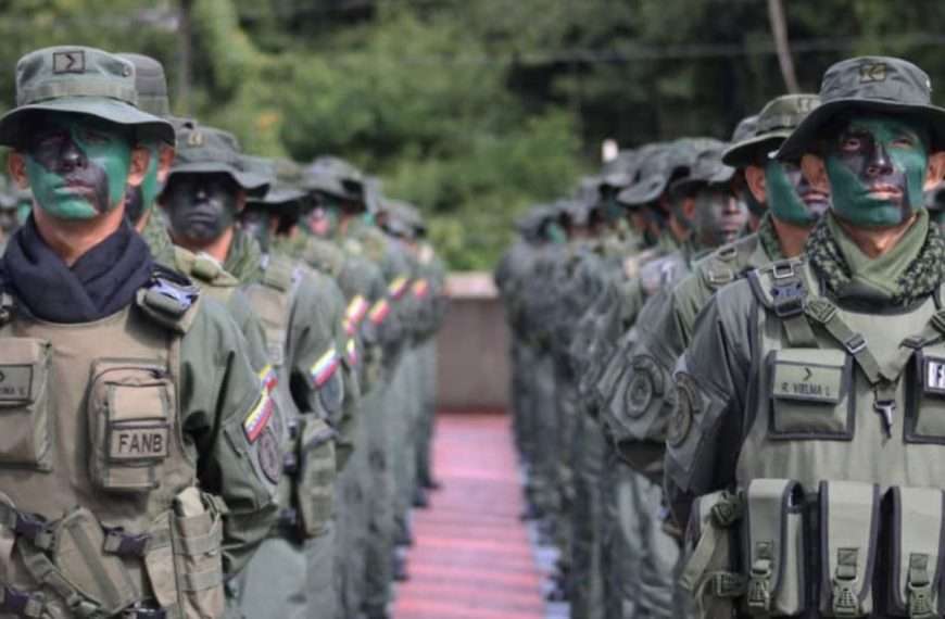 Sebastiana Barráez | Cientos de militares venezolanos retirados rechazaron cualquier solución política que ignore el triunfo de Edmundo González Urrutia