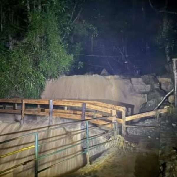 Emergencia en el estado Mérida | Río Milla se desborda y reportan granizo