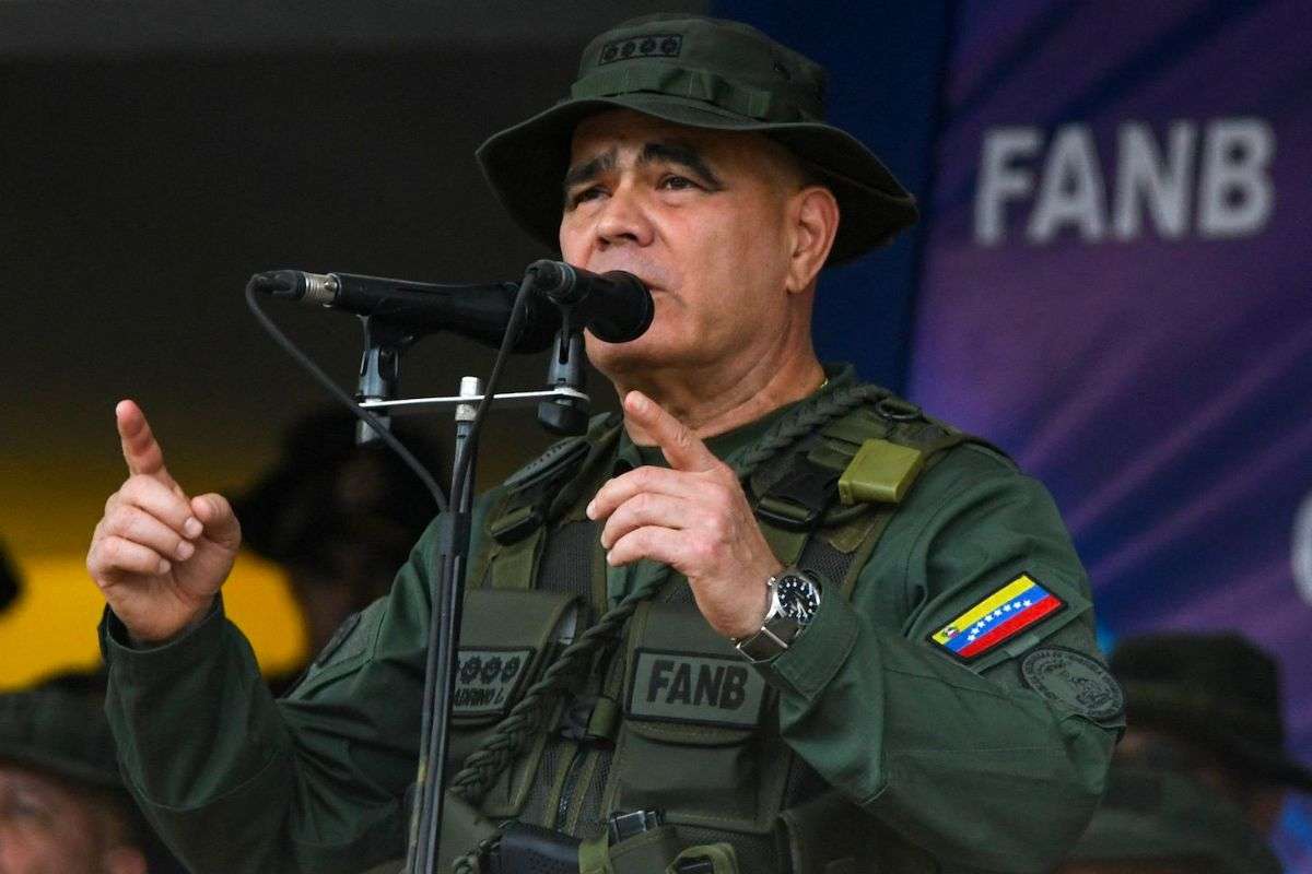 Vladimir Padrino afirma que Venezuela se blinda ante despliegue naval de EEUU en el Caribe