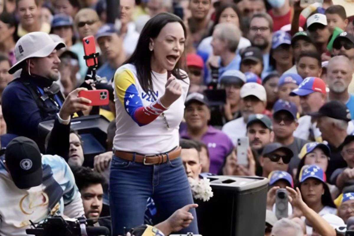 Sebastiana Barráez | Un coronel asegura que el premio Nobel a Machado es la respuesta noruega a la traición de Maduro tras el Acuerdo de Barbados